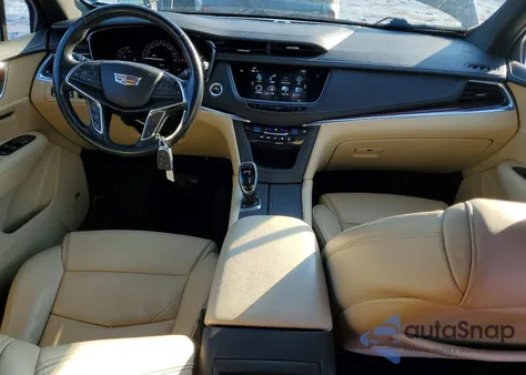 2019 Cadillac Xt5 Luxury z USA, uszkodzony, nr VIN 1GYKNDRSXKZ198374